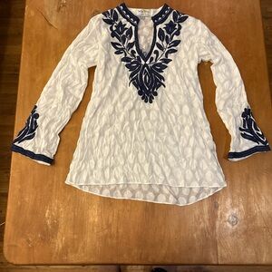 Women's White and Blue Embroidered Top